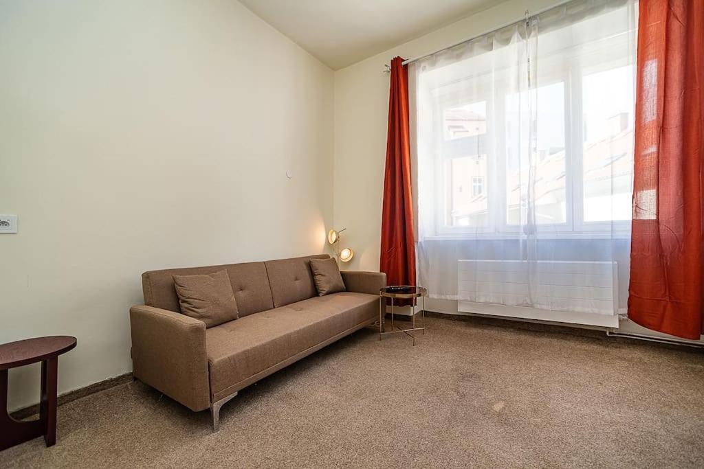 Appartement Modern, Bright In A Great Location *